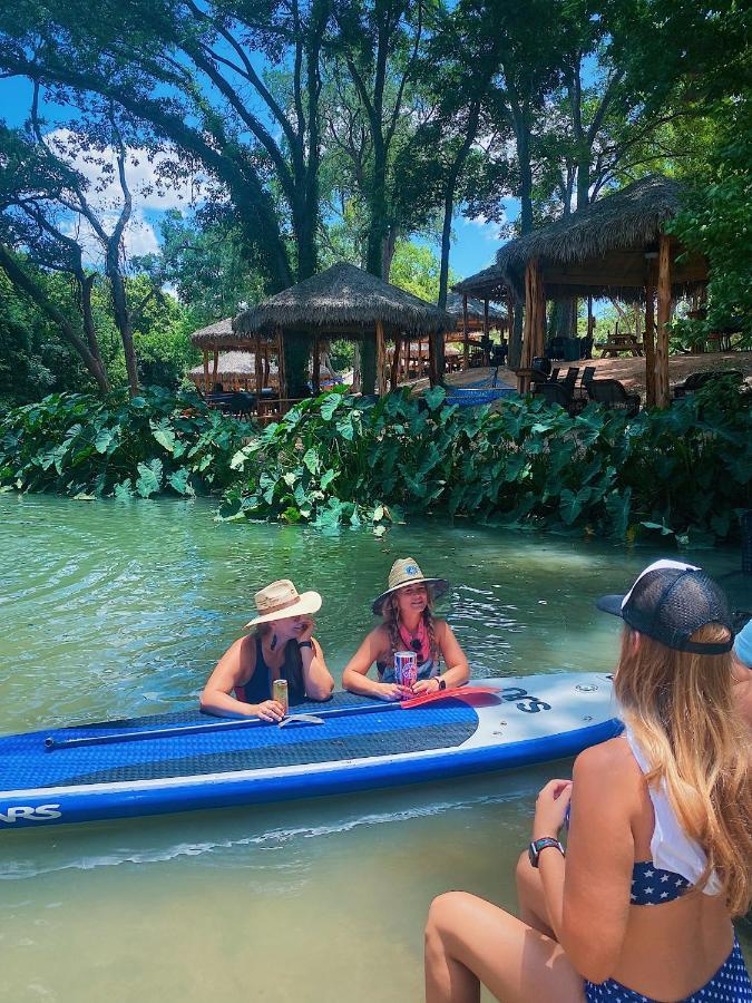 Son'S Rio Cibolo Birdhouse Cabin #7 Water Sports, Hot Tubs, Volleyball, Game Room, And More! Marion Buitenkant foto