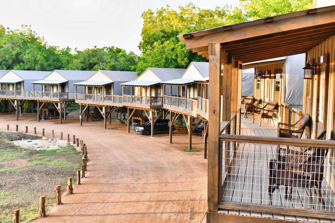 Son'S Rio Cibolo Birdhouse Cabin #7 Water Sports, Hot Tubs, Volleyball, Game Room, And More! Marion Buitenkant foto